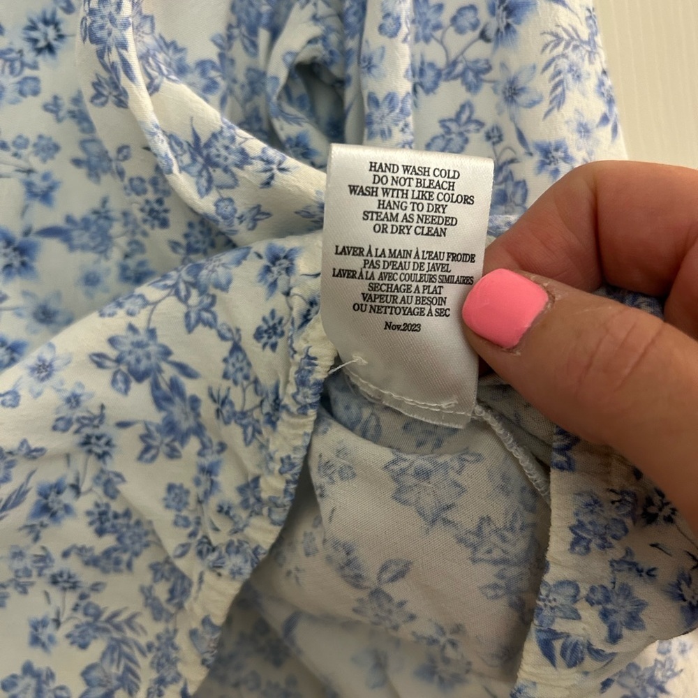 Z Supply Nylah Tropez Cottagecore Light Blue White Cropped Floral Top Size L - Picture 11 of 15